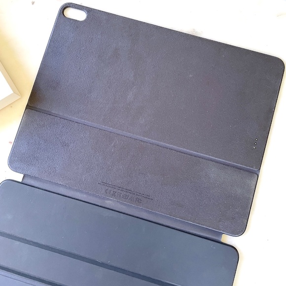 Apple IPad Pro Smart Keyboard Folio 12.9” 3rd Generation - Picture 11 of 16